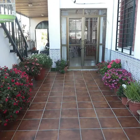 Vivienda Rural Alcazaba Kır Evi *