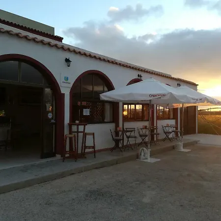Vivienda Rural Alcazaba Kır Evi *